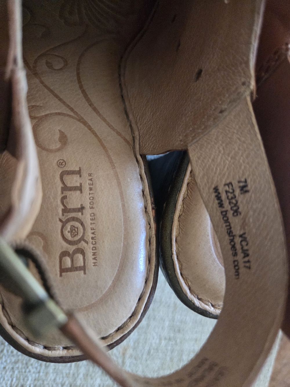 Born Børn Cognac Brown Leather Perforated Slingback Comfort Sandals Women's 7M - Picture 5 of 8